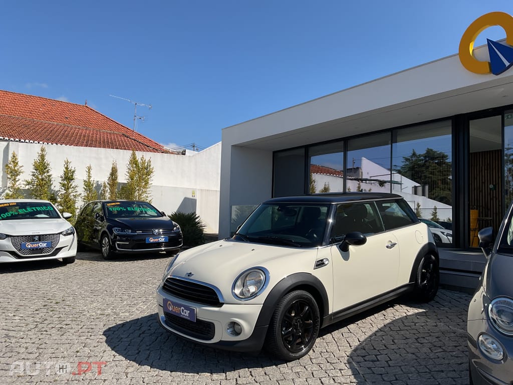 MINI Cooper Cooper D