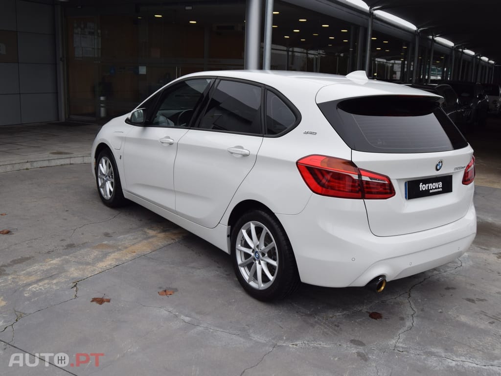 BMW 225 xe