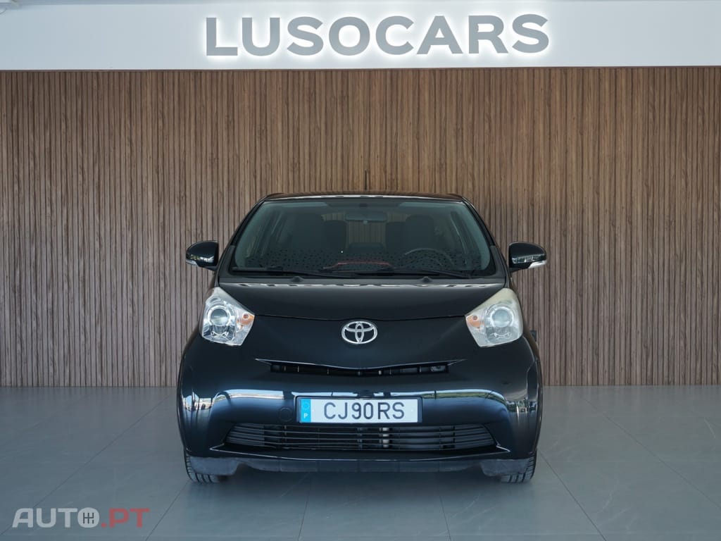 Toyota iQ 1.0 VVT-i 2 MultiDrive NAVI+Bluetooth