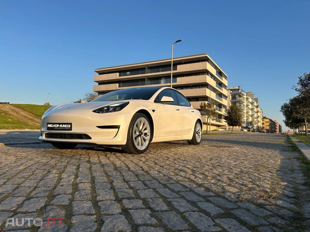 Tesla Model 3 Tração Traseira