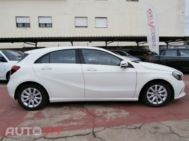 Mercedes-Benz A 180 d 7G-DCT Style