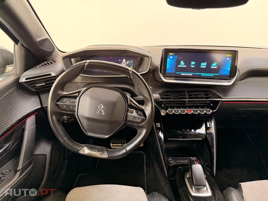 Peugeot E-208 GT