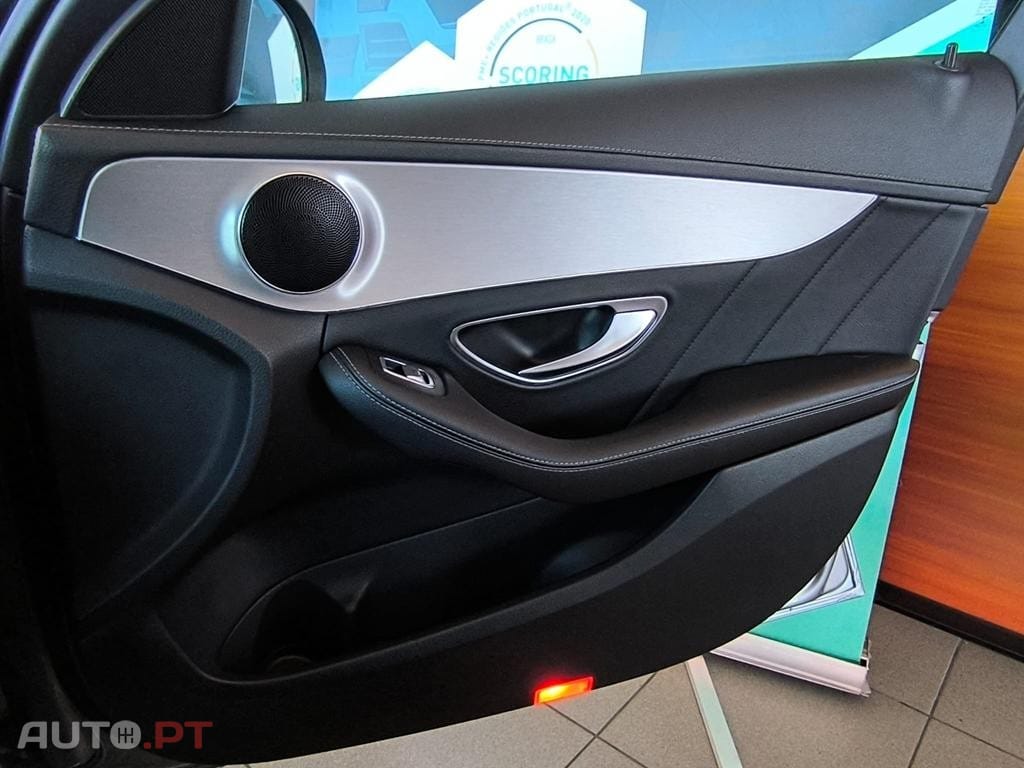 Mercedes-Benz C 300 BlueTEC Hybrid AMG Line