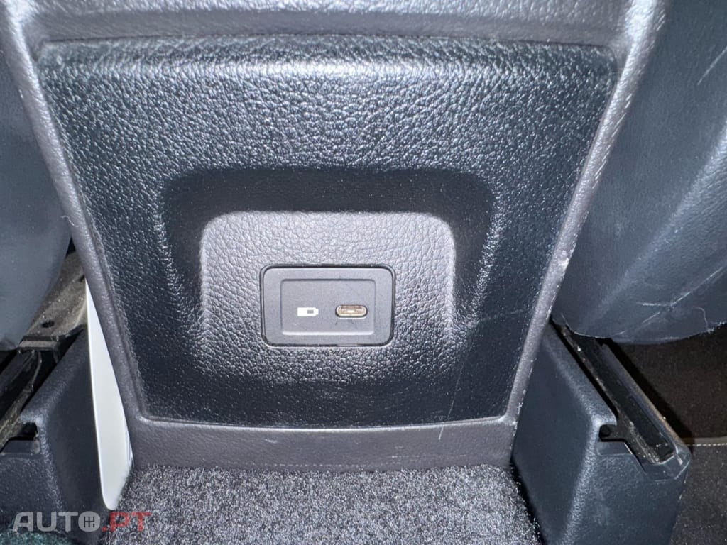 Mercedes-Benz GLA 200 d 4Matic 8G-DCT Progressive