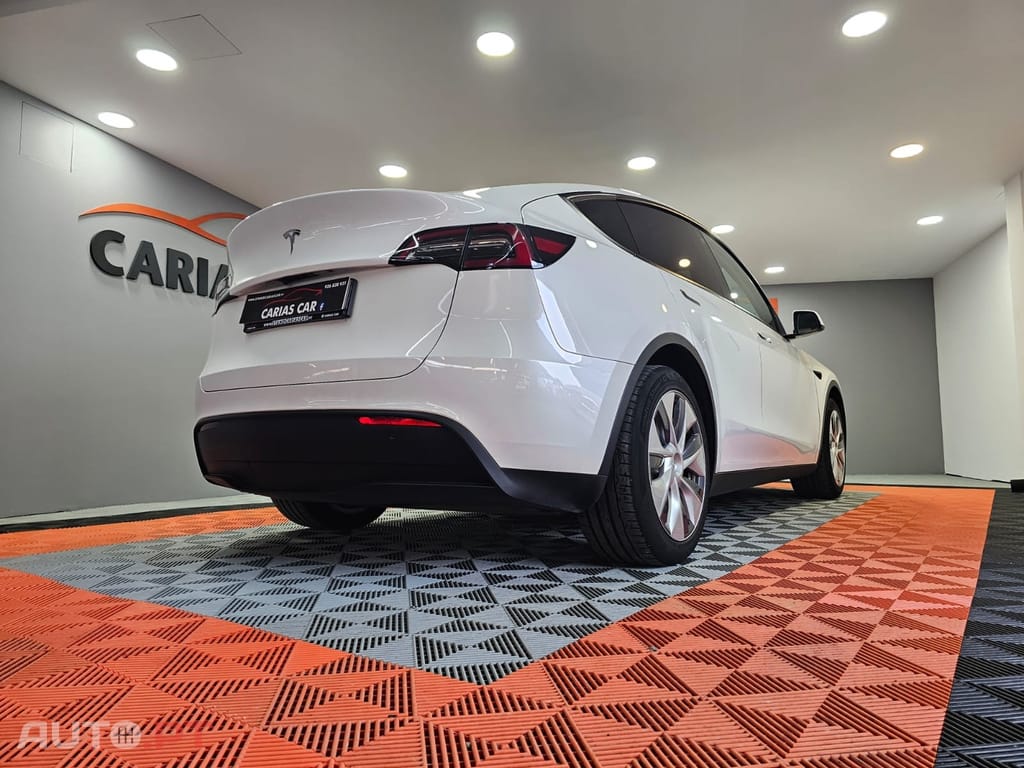 Tesla Model Y Tração Traseira