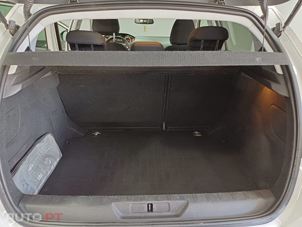 Peugeot 308 1.6 BlueHDi Allure