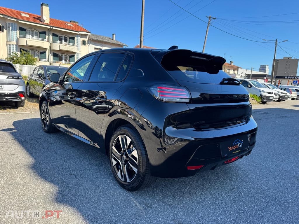Peugeot 208 1.2 Hybrid Allure e-DCS6