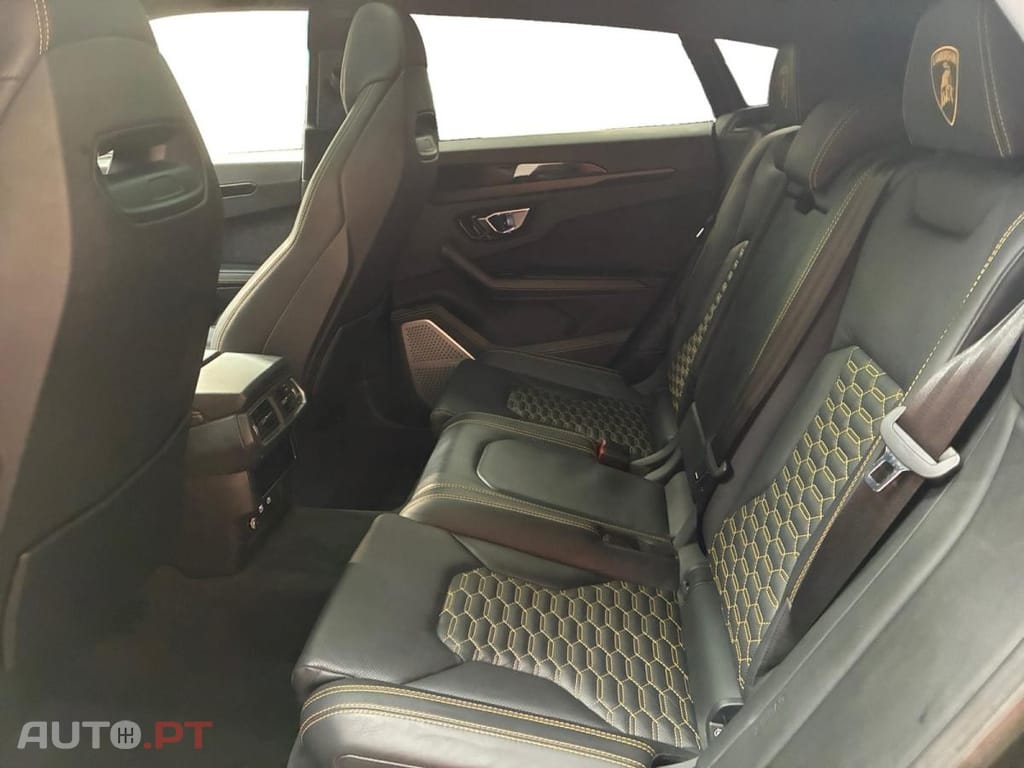 Lamborghini Urus 4.0 V8