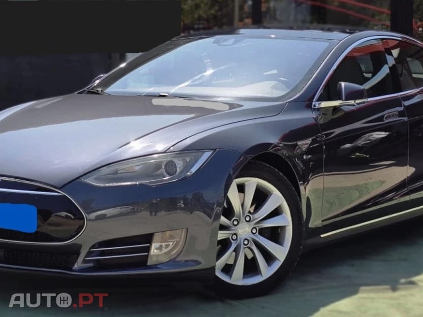 Tesla Model S S 85D