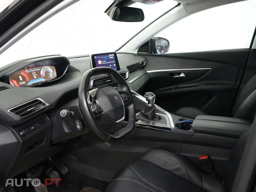 Peugeot 5008 1.2 PureTech Allure Pack