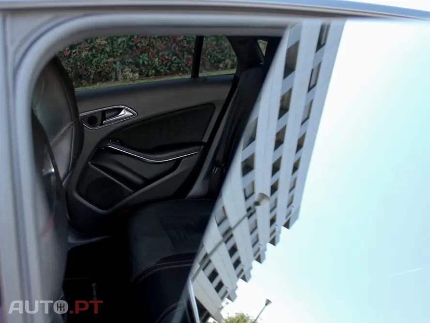 Mercedes-Benz CLA 200 d Shooting Brake AMG Line