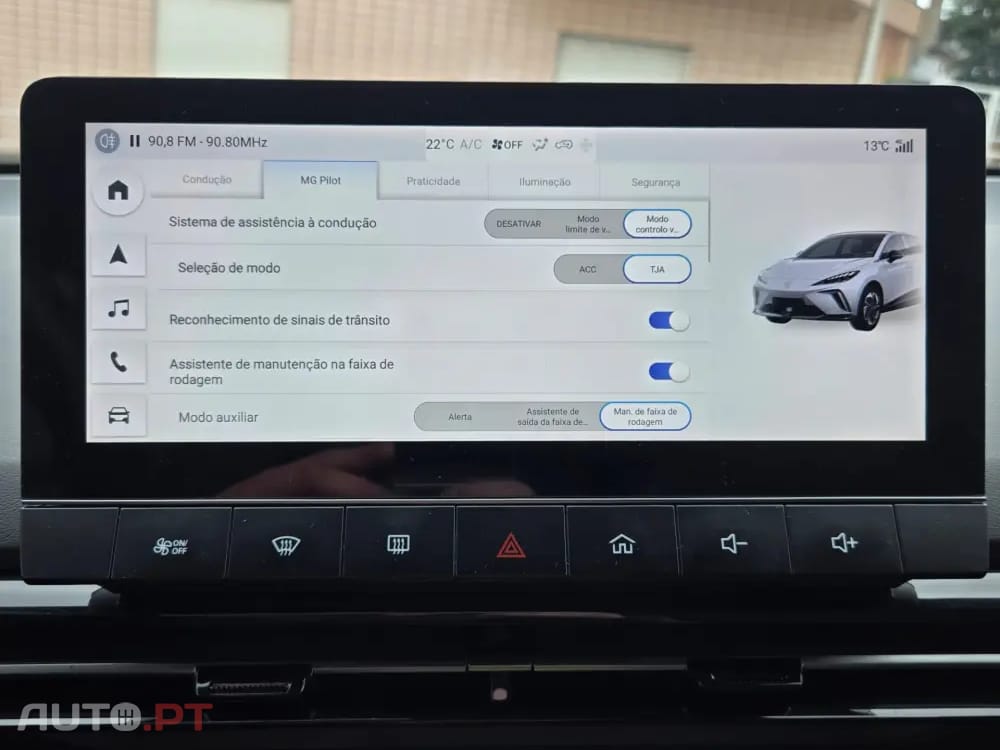 MG MG4 64 kWh Luxury