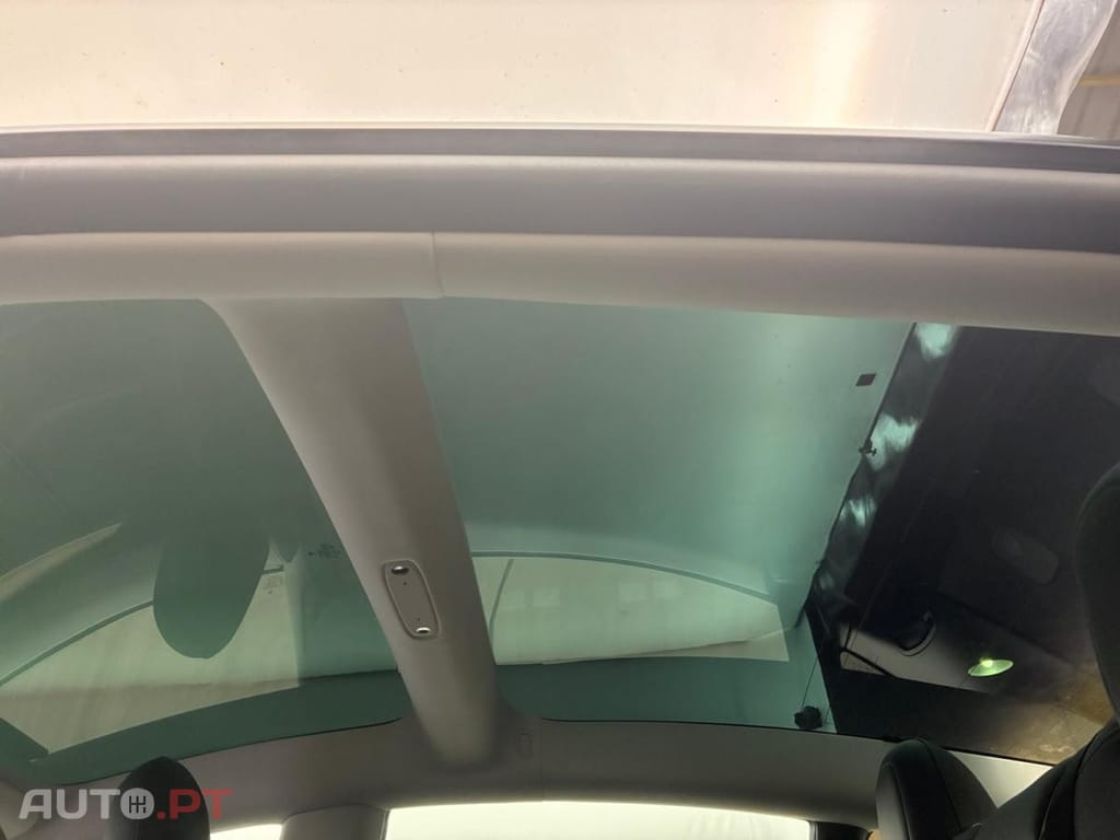Tesla Model 3 Standard Range Plus RWD