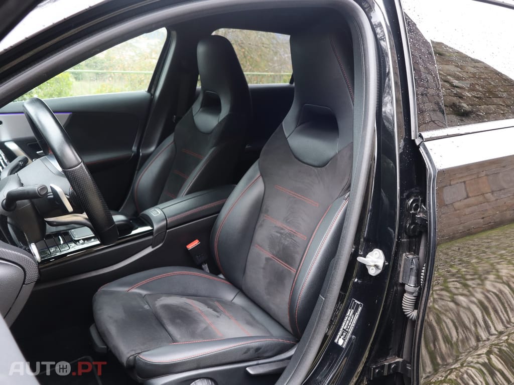 Mercedes-Benz A 250 e AMG Line