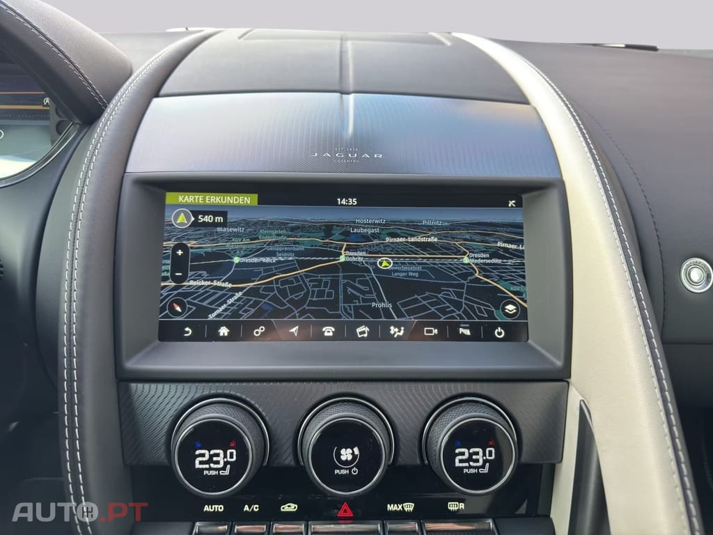 Jaguar F-Type P300 R-Dynamic