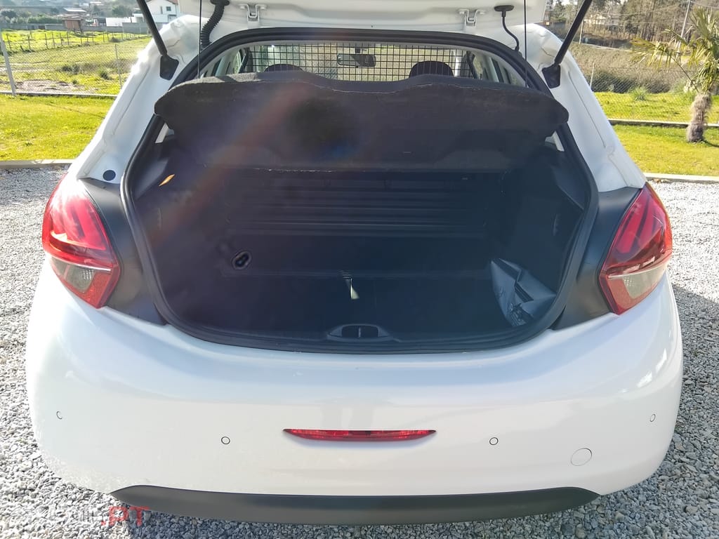 Peugeot 208 I 1.5 BlueHDi VAN