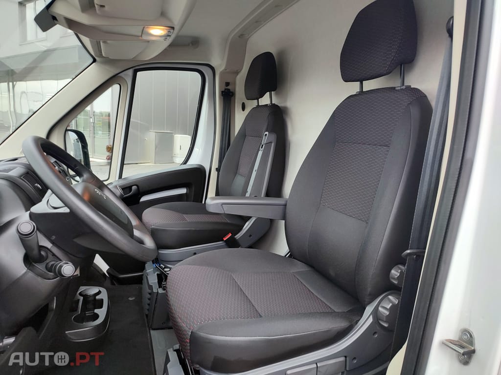 Peugeot Boxer 2.2 BlueHDi 435 L4 CD
