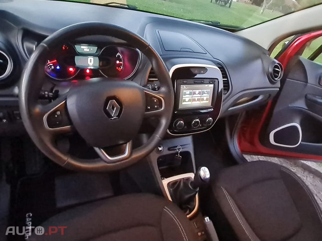 Renault Captur 1.5 dCi Red Edition