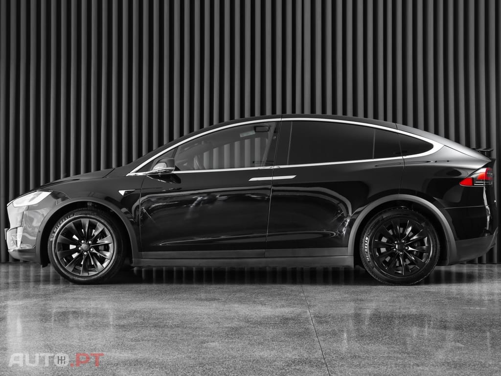 Tesla Model X 75D