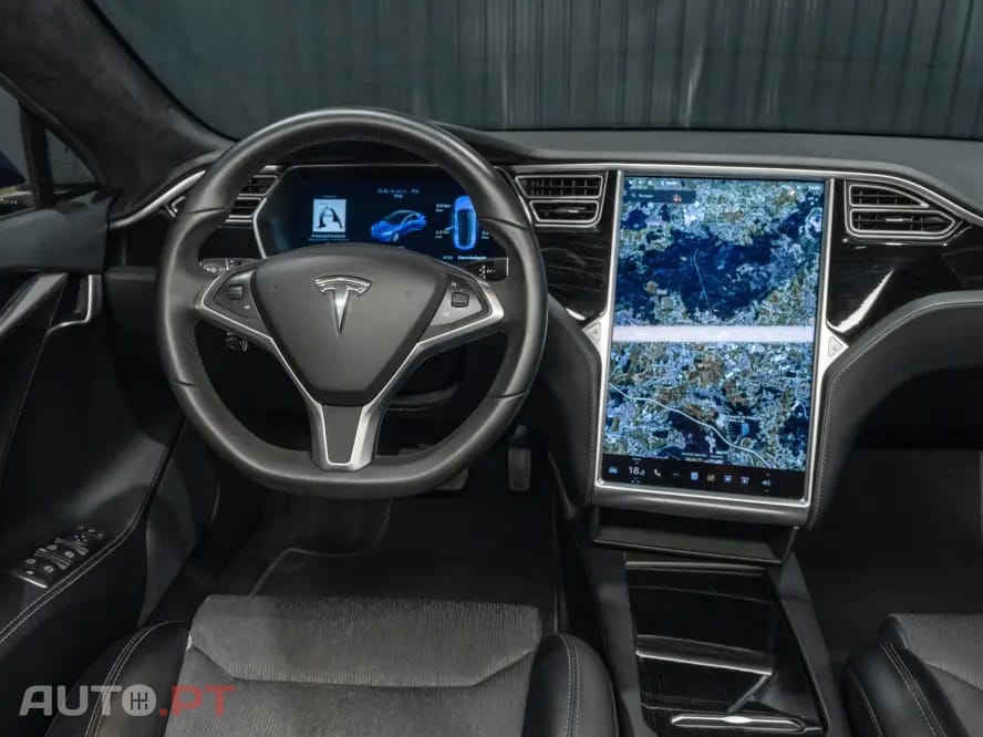 Tesla Model S 75