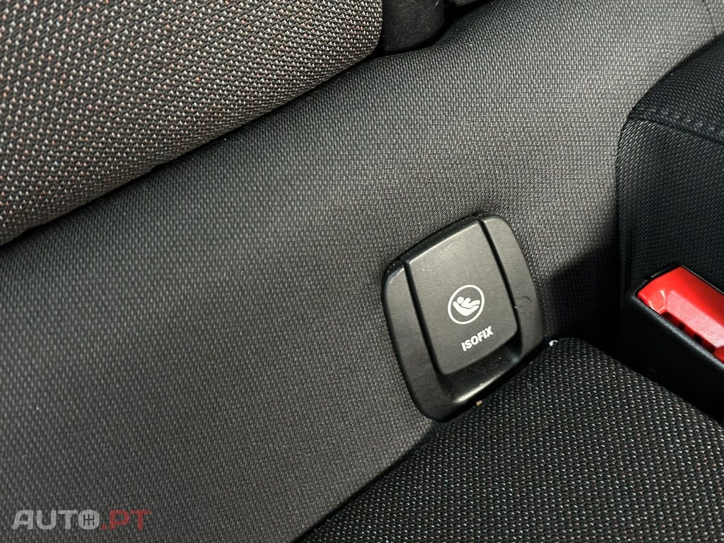 MINI Cooper One Blackyard