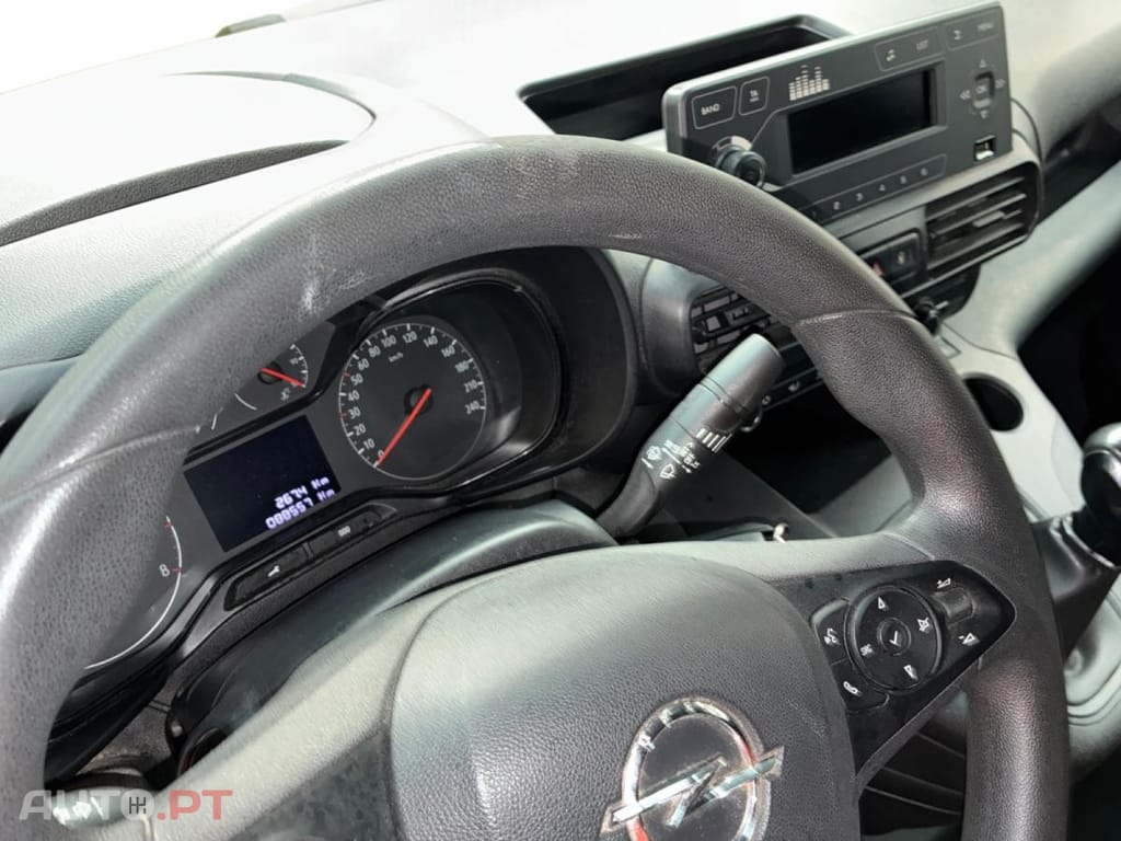 Opel Combo 1.5 L1H1 Standard Pack Clim