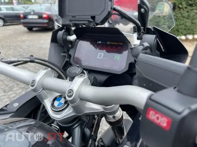 BMW C 650 GT 1200 GS Exclusive triple back