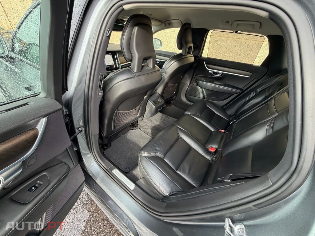 Volvo V90 Cross Country 2.0 D4 Pro AWD Geartronic