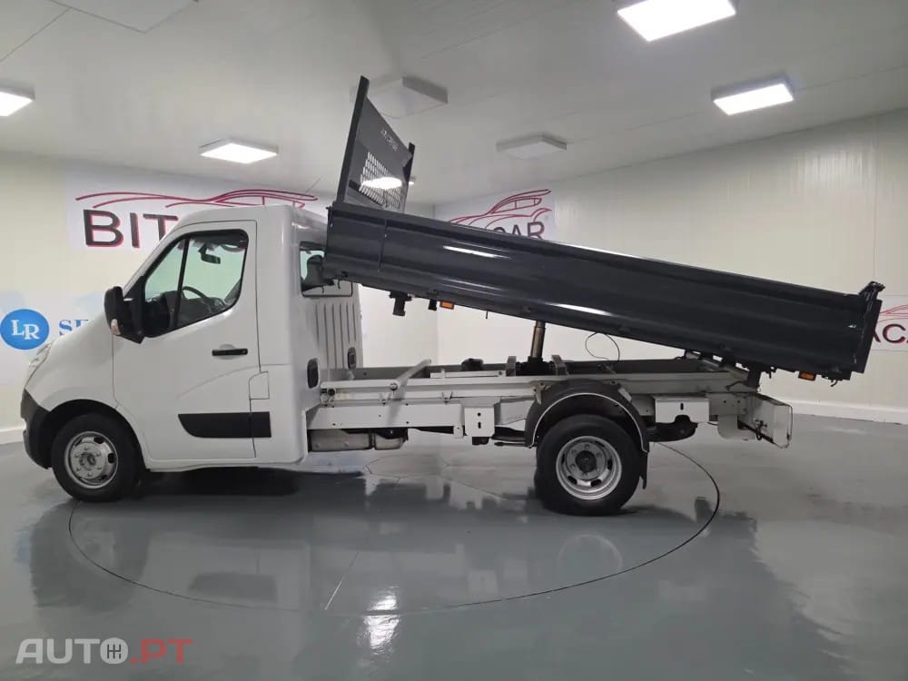 Renault Master 2.3 DCI 130CV BASCULANTE