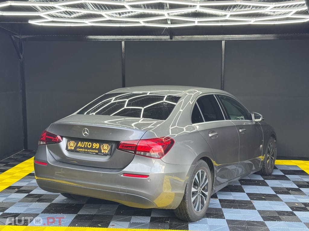 Mercedes-Benz A 180 d Business Solutions