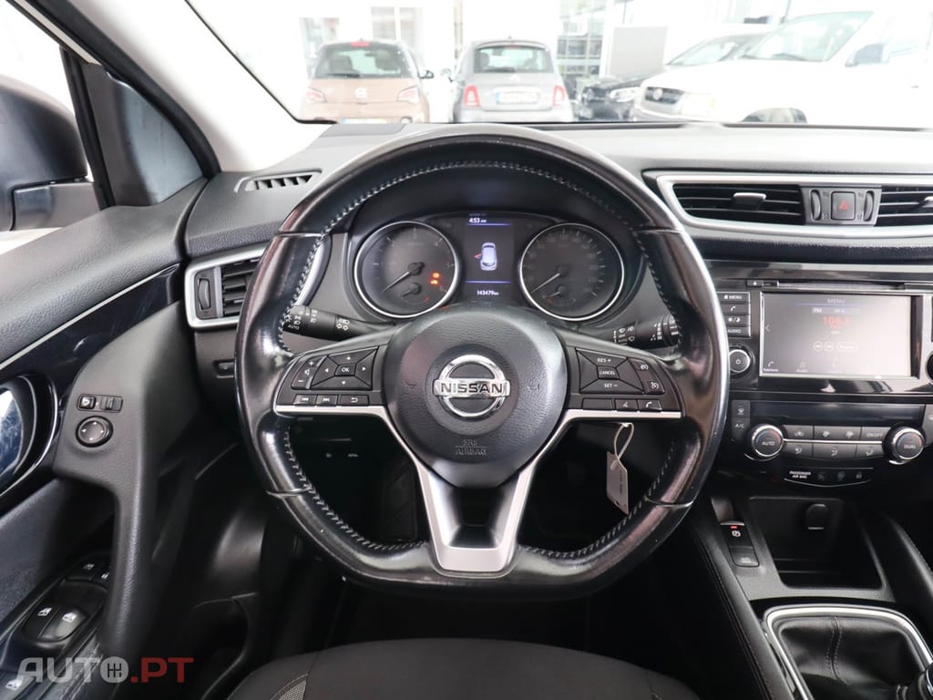 Nissan Qashqai 1.5 dCi N-Connecta J18
