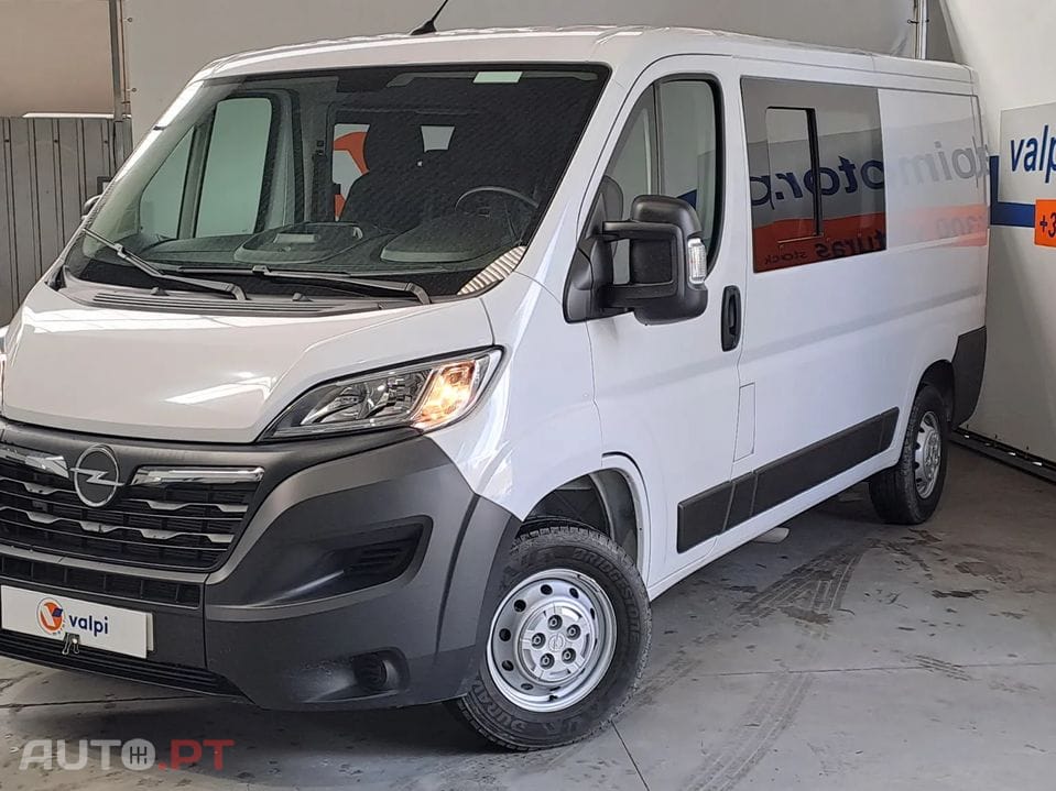 Opel Movano L2H1 3.5T 2.2 D 9 Lugares