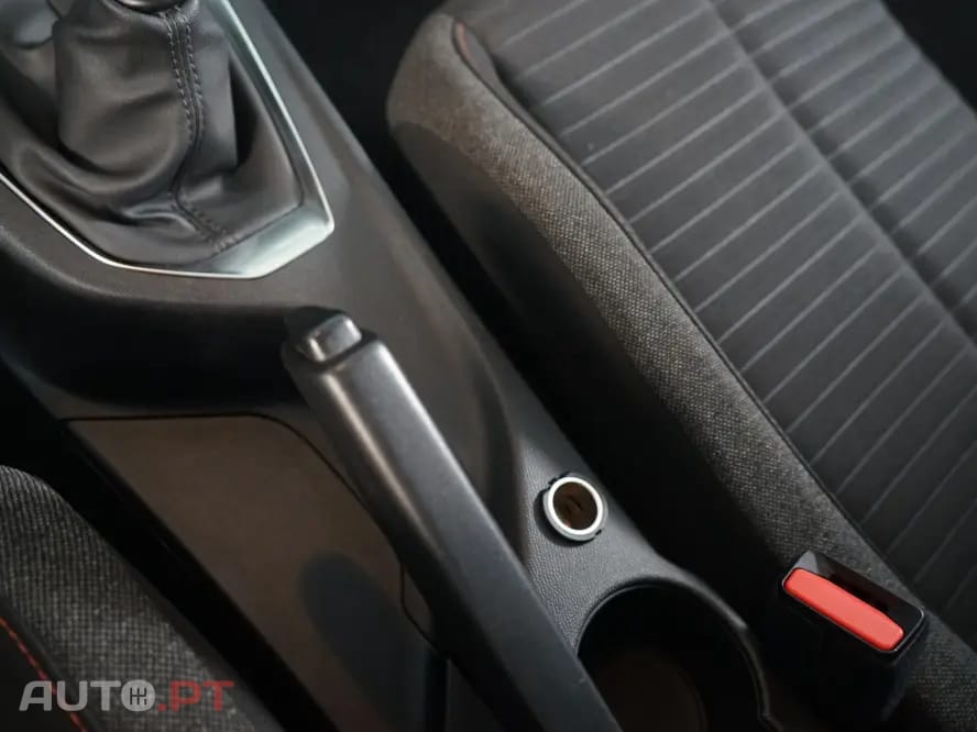 Peugeot 2008 1.2 PureTech Allure