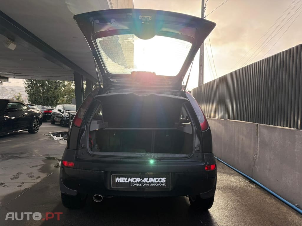 Opel Corsa 1.2 16V Sport