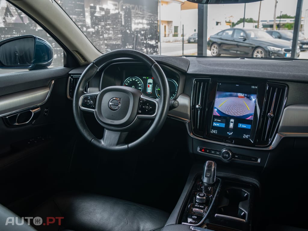 Volvo V90 2.0 T8 Inscription AWD Geartronic