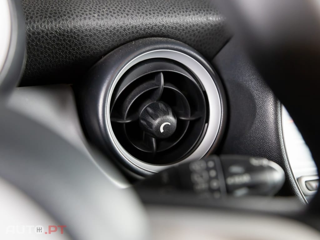 MINI Cooper One D