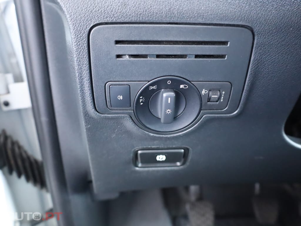 Mercedes-Benz Vito 109 CDi 3 Lug