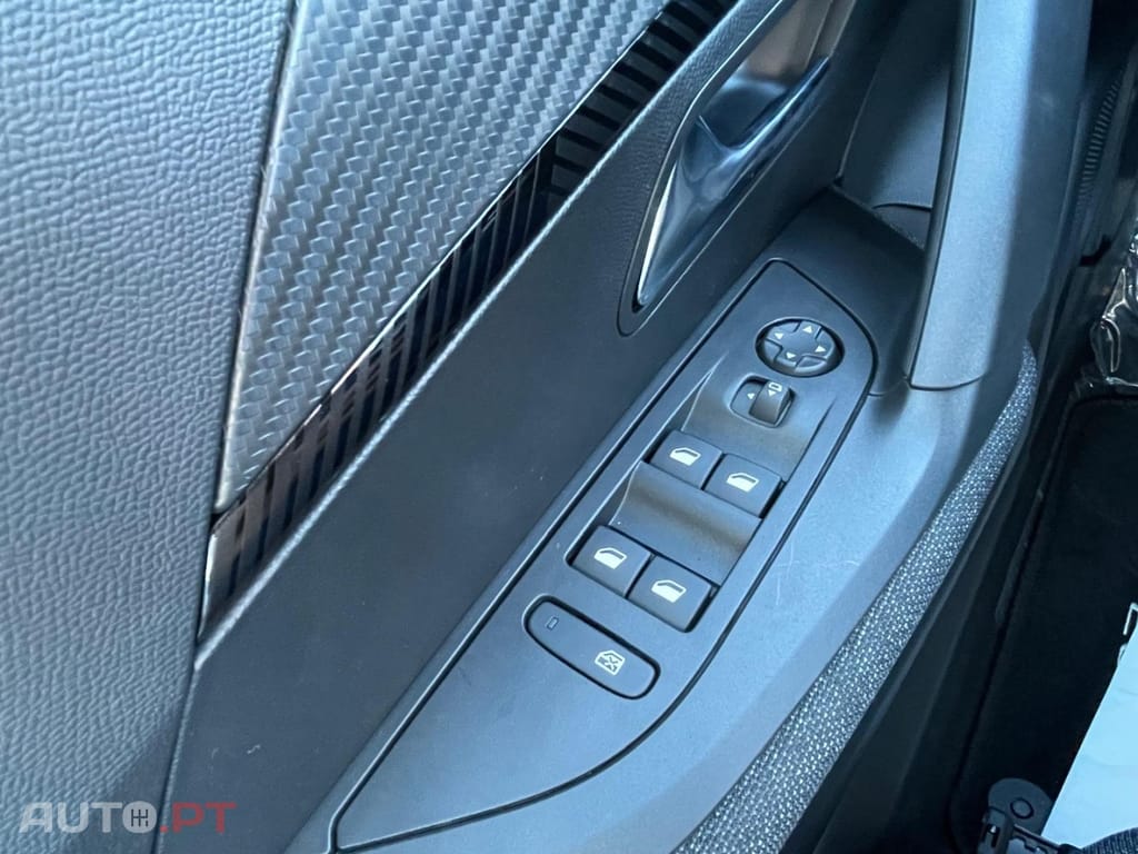 Peugeot 2008 1.2 PureTech Style