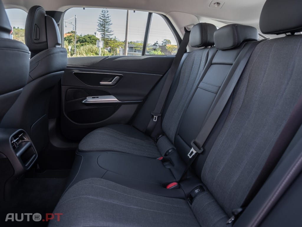 Mercedes-Benz E 300 e Avantgarde