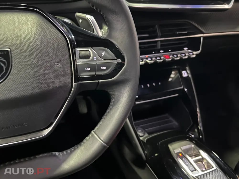 Peugeot 2008 1.2 Hybrid Allure e-DCS6