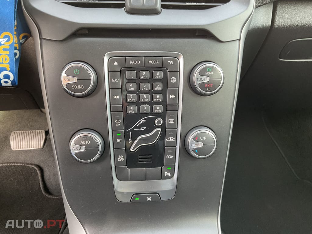 Volvo V40 2.0 D2 Momentum Geartronic