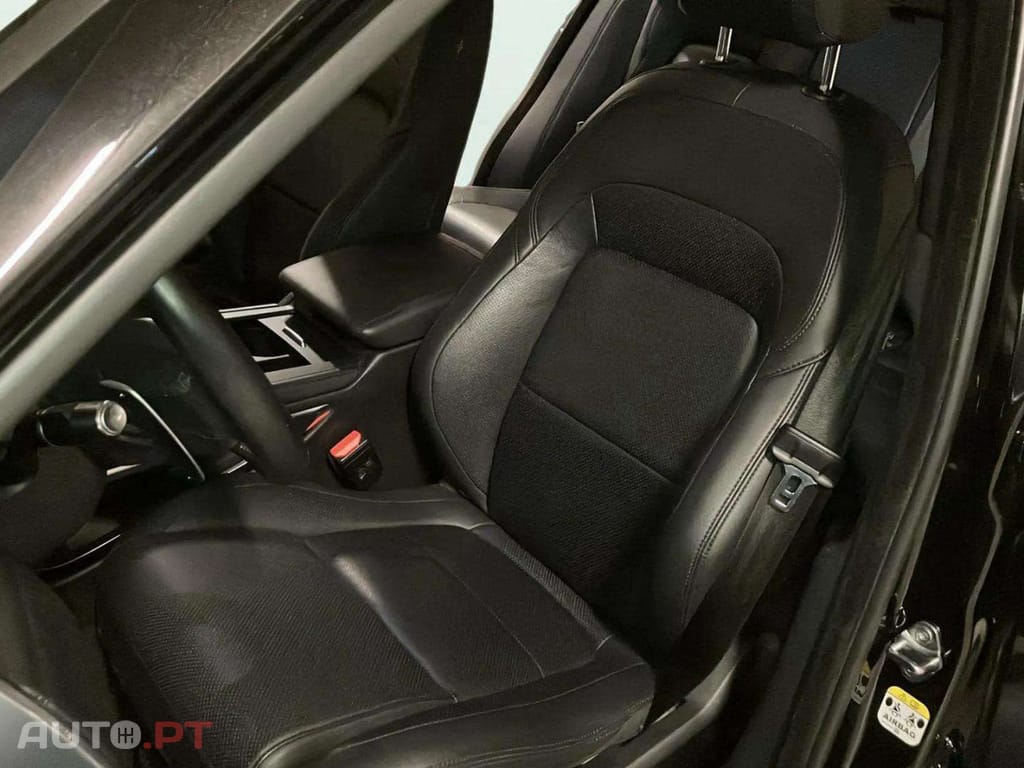 Jaguar F-Pace 2.0 P400e AWD HSE