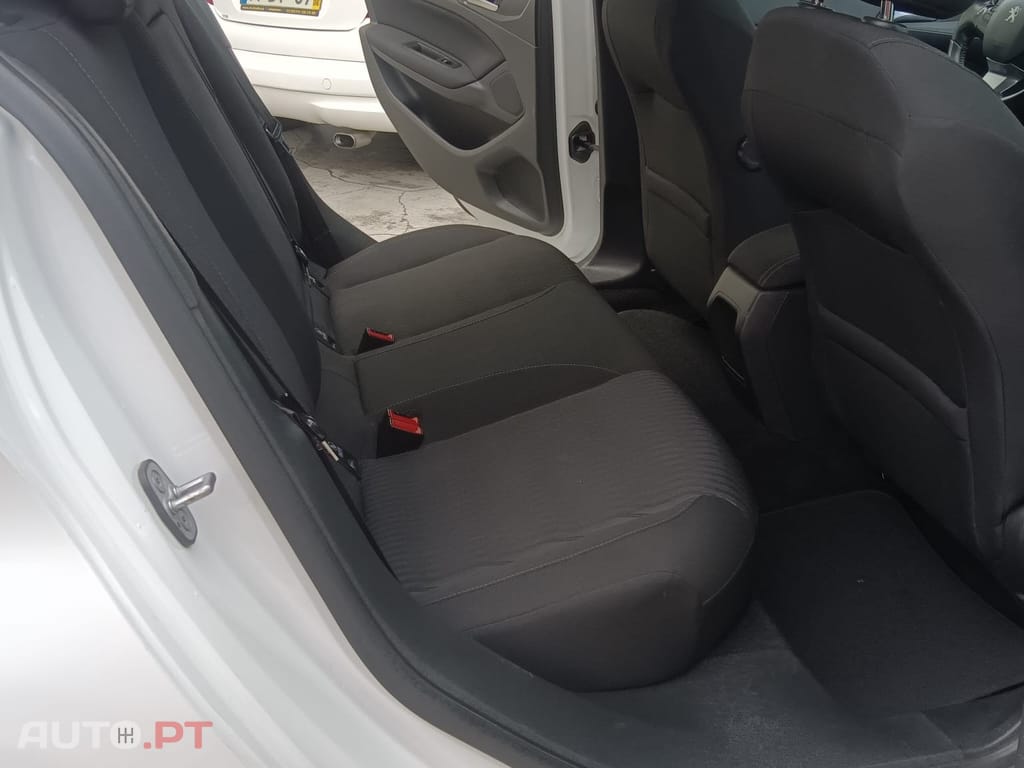 Peugeot 308 1.6 BlueHDi Active