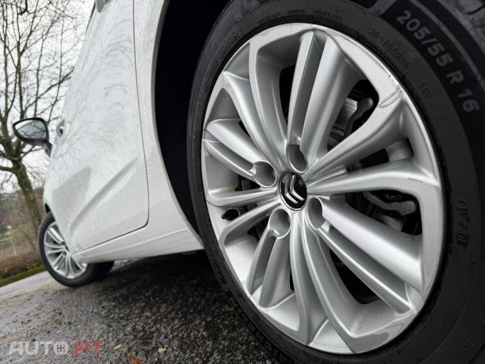 Citroën C4 1.6 BlueHDi Feel Edtion — fotografia 7