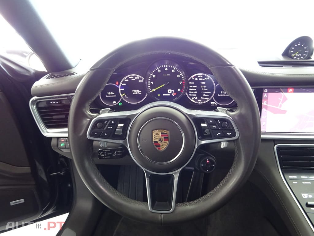 Porsche Panamera 4 E-Hybrid Executive