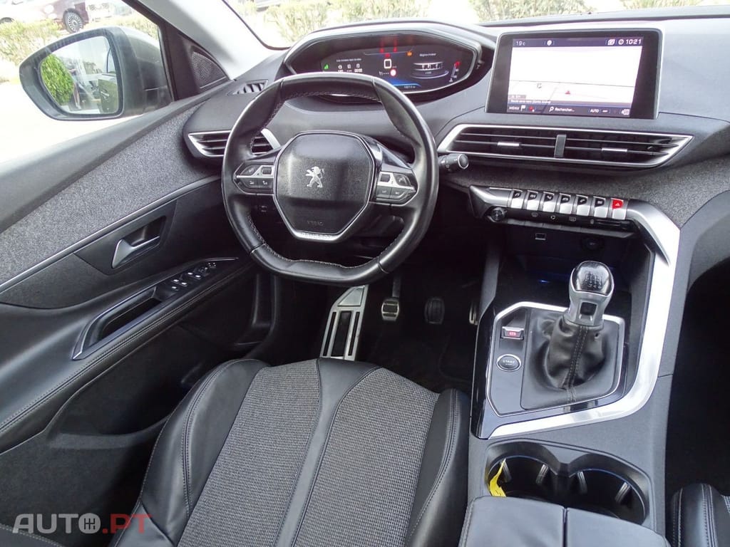 Peugeot 5008 1.5 BlueHDi Allure