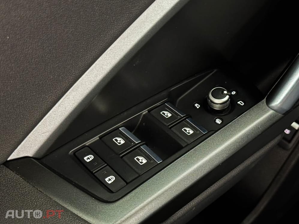 Audi Q3 45 TFSIe S line S tronic