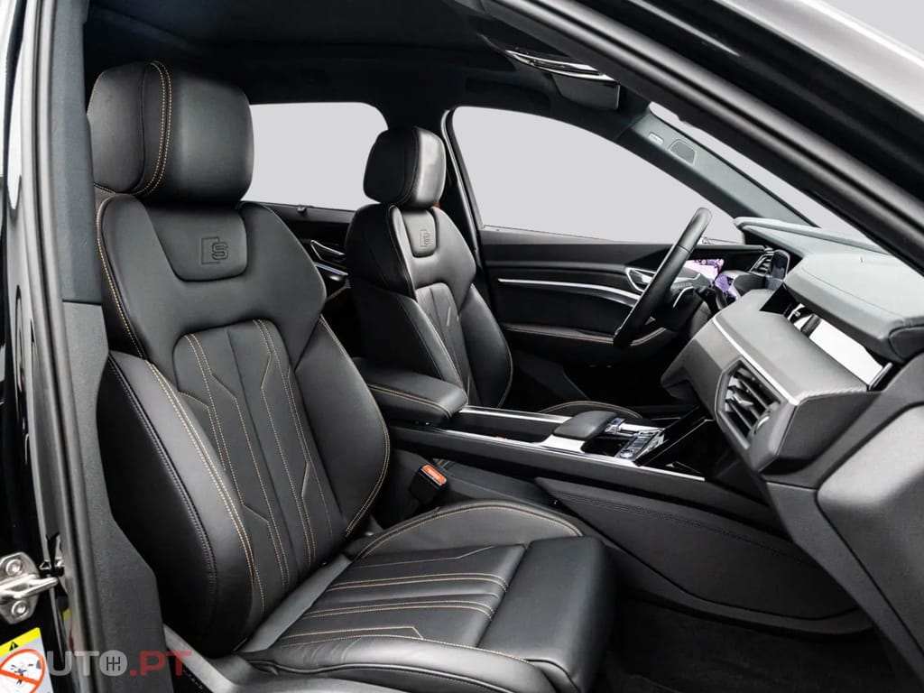 Audi E-Tron 55 2x S LINE BLACK EDITION I.V.A DEDUTIVEL 