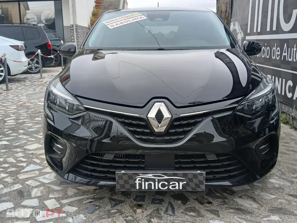 Renault Clio Outro