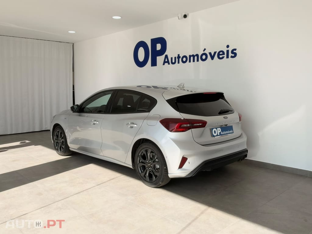 Ford Focus 1.0 EcoBoost MHEV ST-Line